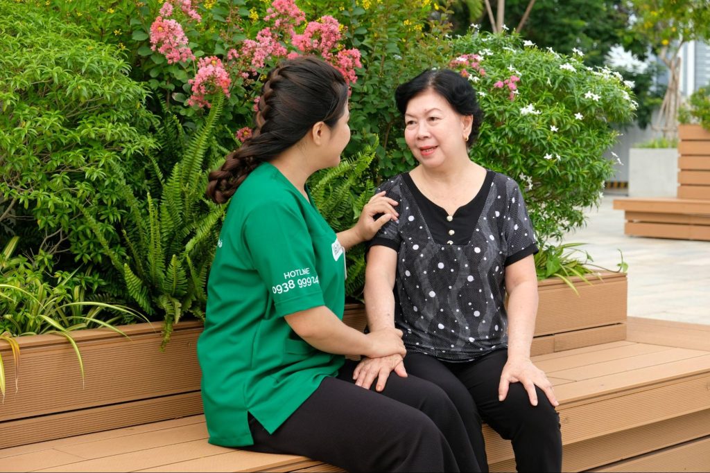 Dịch vụ chăm sóc bệnh tại nhà và bệnh viện của Gia Hoàng
