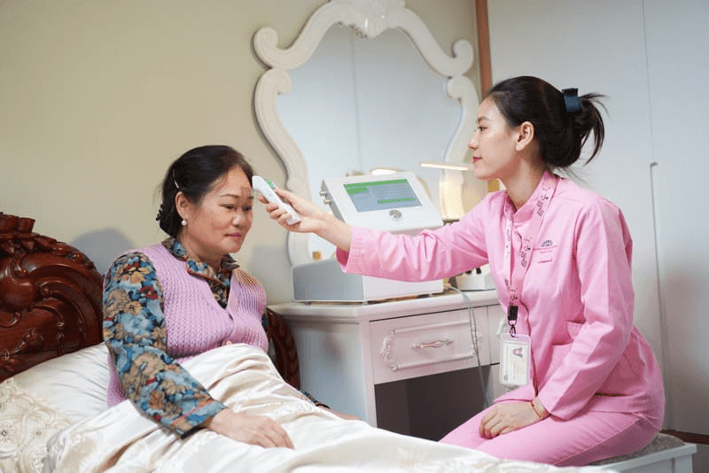 Dịch vụ chăm sóc người già tại Hồ Chí Minh - Gia Hoàng