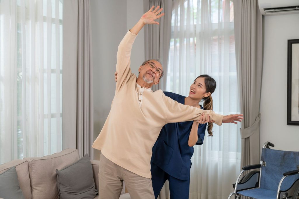 Dịch Vụ Chăm Sóc Người Già Uy Tín Tại Gia Hoàng