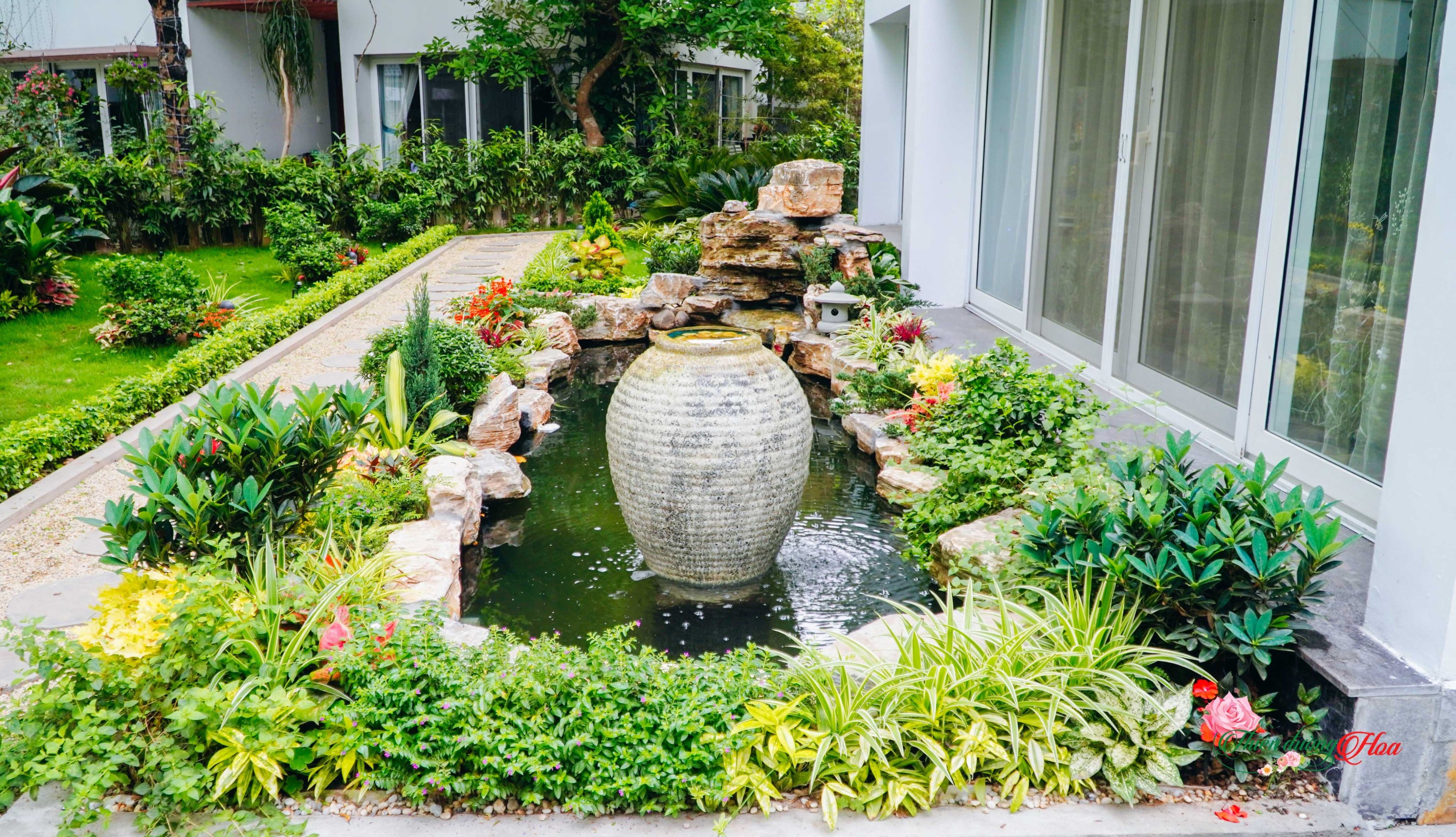 Dịch vụ chăm sóc sân vườn Gia Hoàng chuyên nghiệp, uy tín