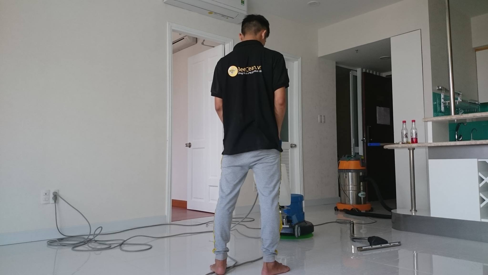 Dịch vụ vệ sinh chung cư uy tín tại Gia Hoàng