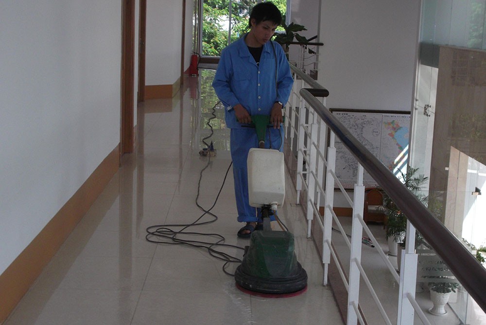 Dịch vụ vệ sinh chung cư uy tín tại Gia Hoàng