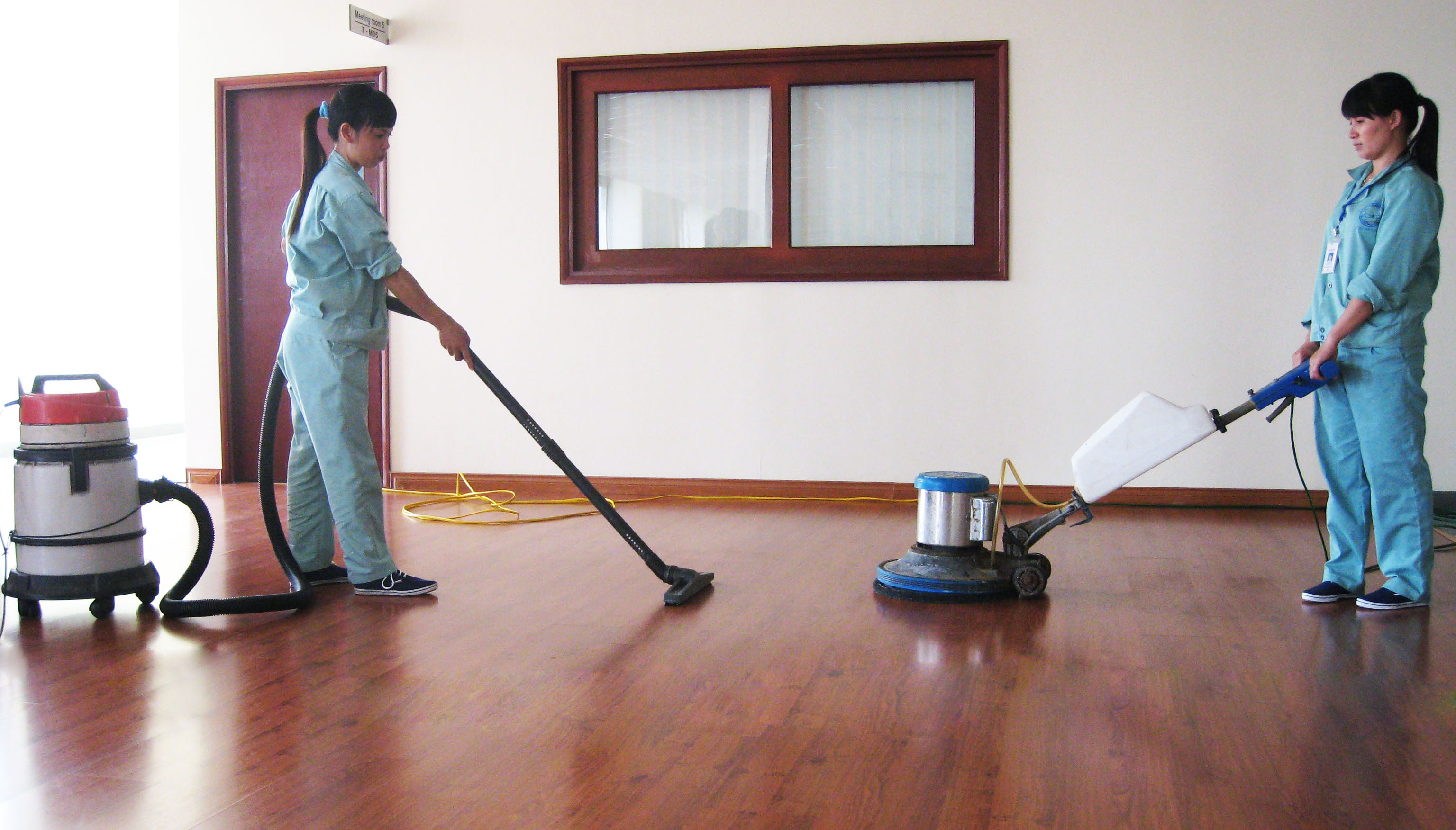 Dịch vụ vệ sinh nhà máy chuyên nghiệp từ Gia Hoàng